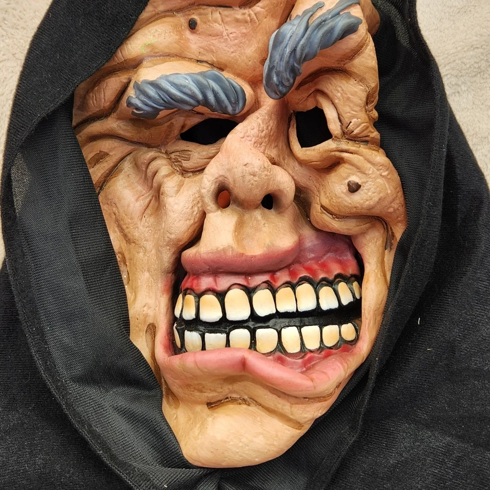 Halloween costume mask